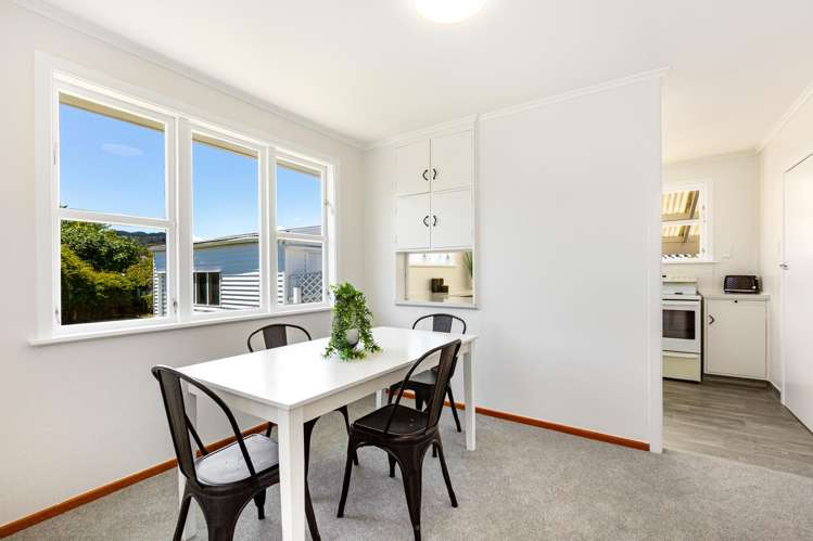 3 Tiwakawaka Grove Heretaunga_4