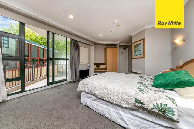 Deluxe studio in Parkside!