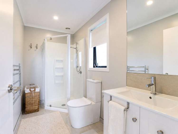 17 WHAKAHAUMAKO ROAD Cambridge_13
