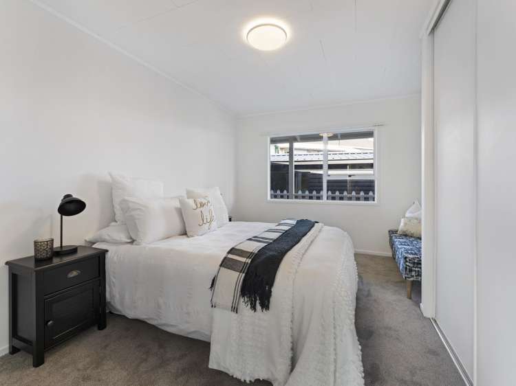 20 Rukumoana Place Clendon Park_11