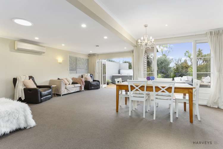 12 Deane Avenue Titirangi_5