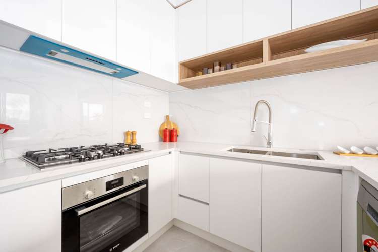 65 Puwha Street Massey_11