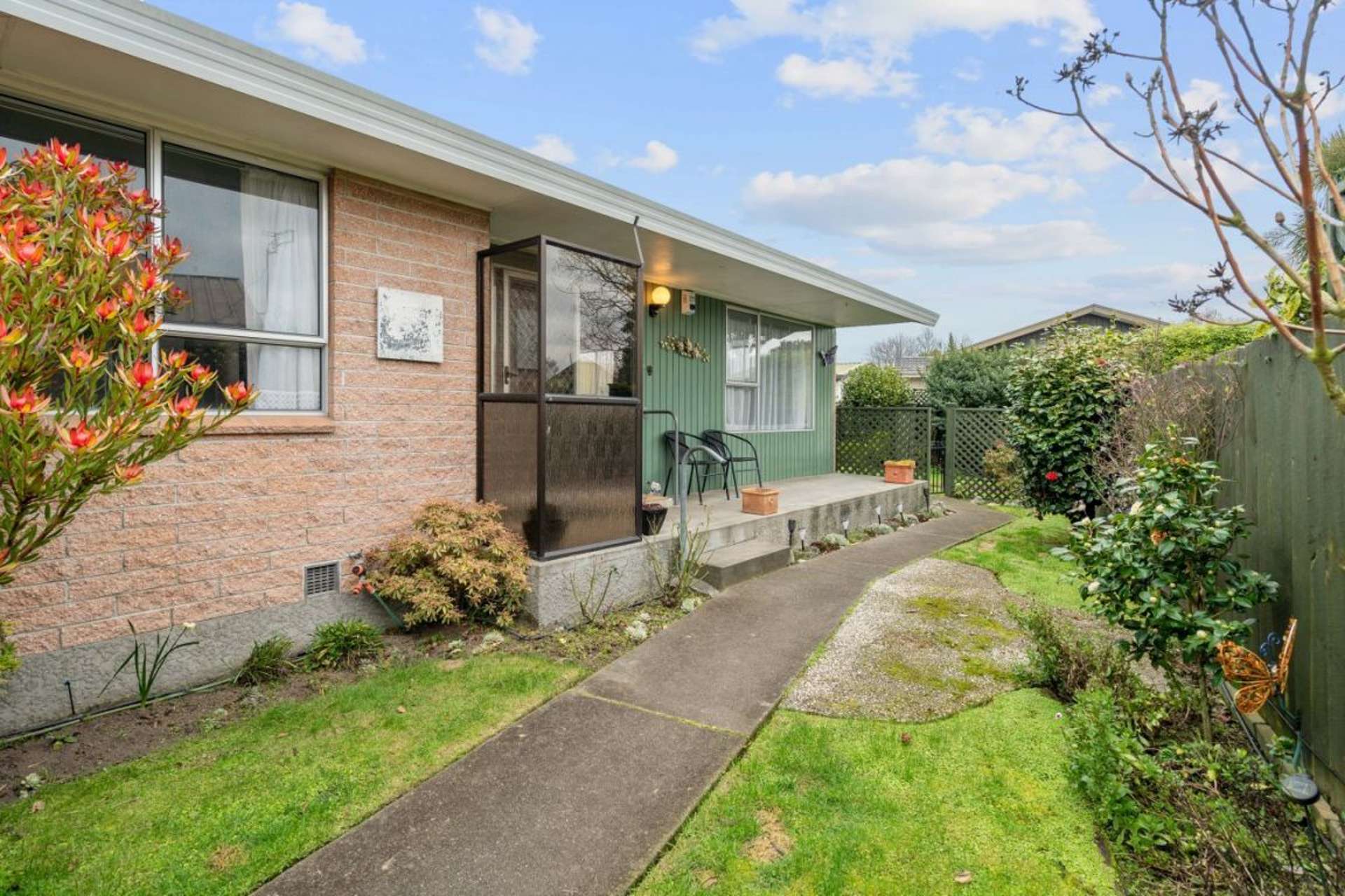 29a Salford Avenue Redwood_0