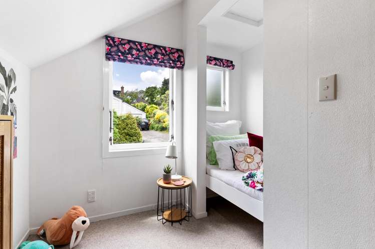 16A Indira Place Khandallah_8