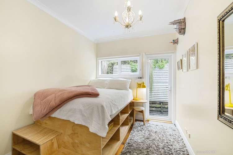 416 Queens Drive Lyall Bay_14