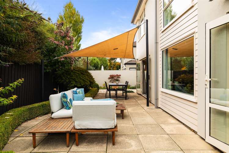 1/16 Hanover Place Ilam_20