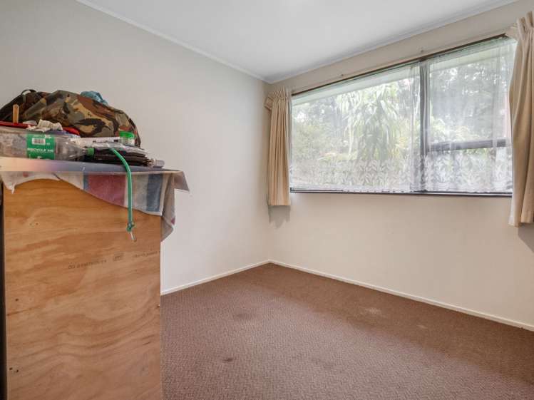 12 Karapiti Place Glen Eden_6