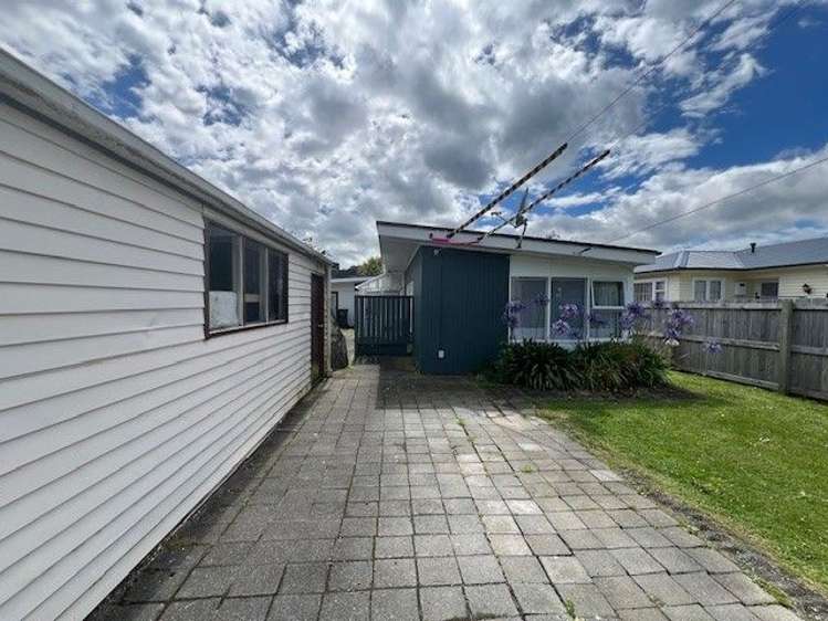 44 Totara Street Parkway Wainuiomata_11