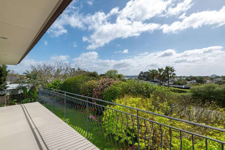 17 Saratoga Avenue Herne Bay_15