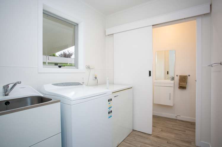 5 Woodstock Crescent Leamington_13