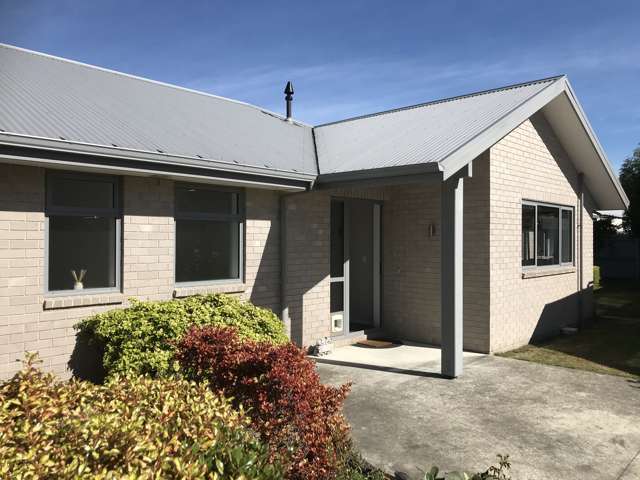 8 Manse Place Ashburton_2