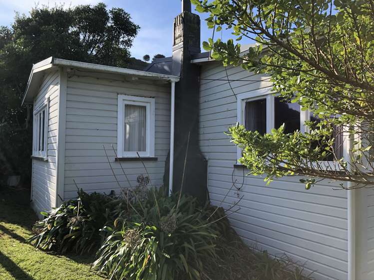 63 North Street Mokau_10