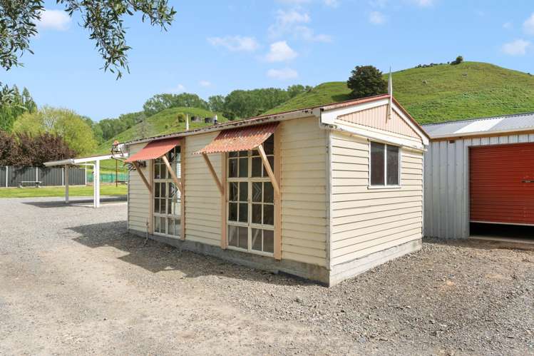 971 Masterton Castlepoint Road Masterton_18