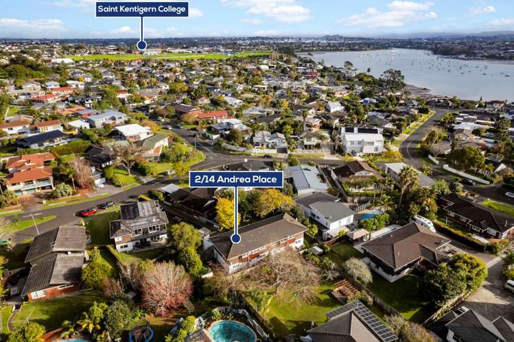 2/14 Andrea Place Sunnyhills_16