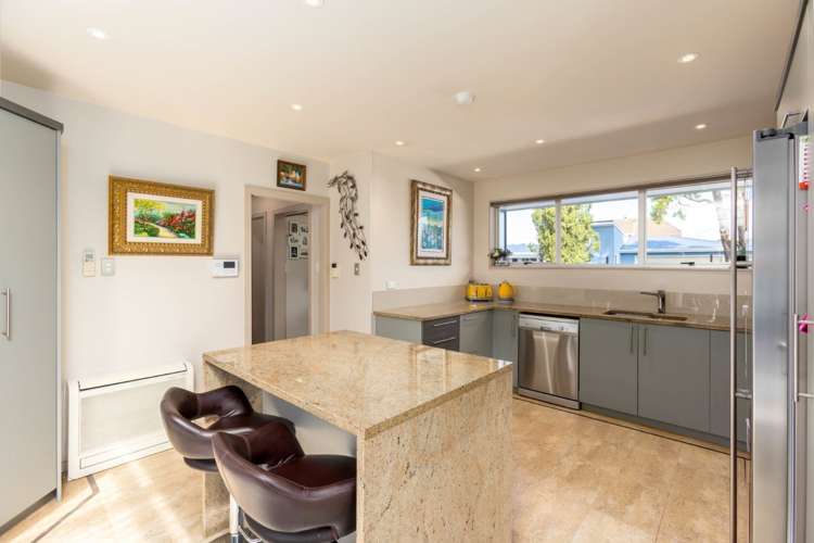 28 Waitikiri Drive Parklands_4