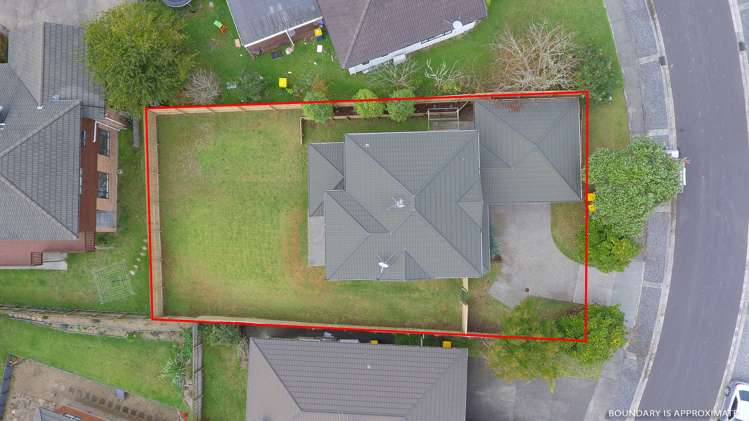 6 Thomas Hamer Place Greenhithe_19