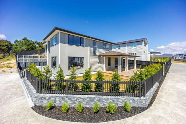Catch of the Bay-----Dreamy Coastal Getaway!