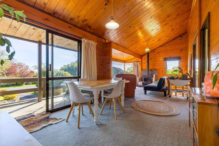 64 Shepherd Road Waipahihi_6