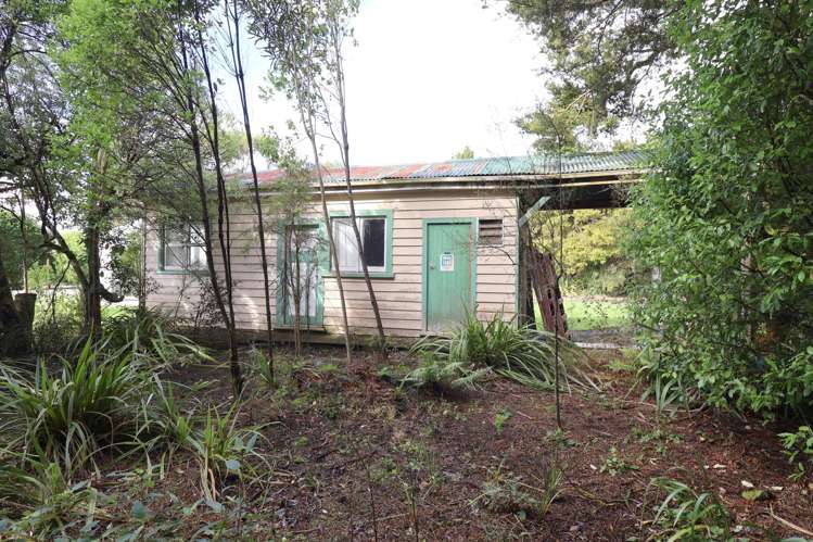 160 Oreti Road Otatara_28