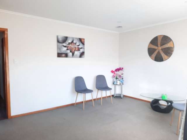 2/6 Princes Avenue Mount Roskill_2