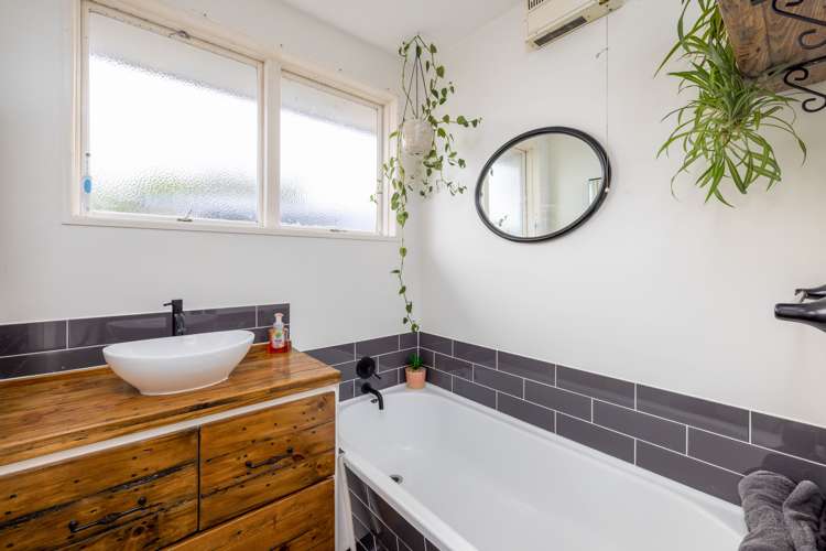 77 Rowley Avenue Hoon Hay_11