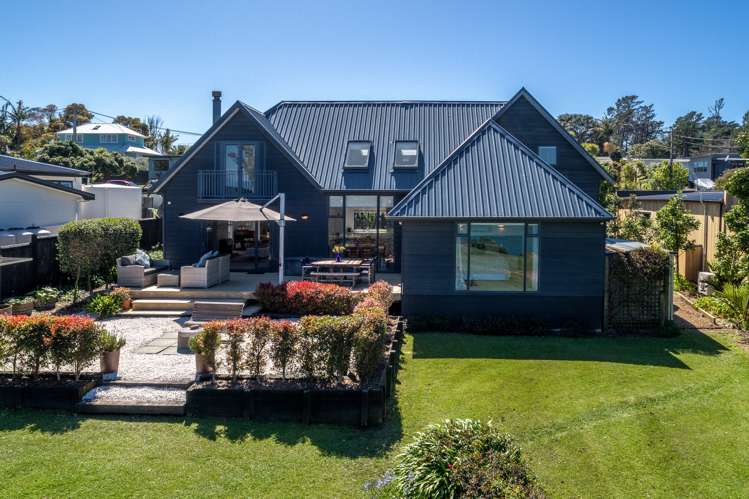 8 Esslin Road Surfdale_10
