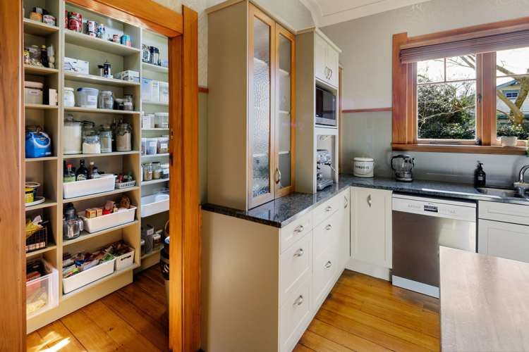 5 Te Aroha Street Hamilton East_13