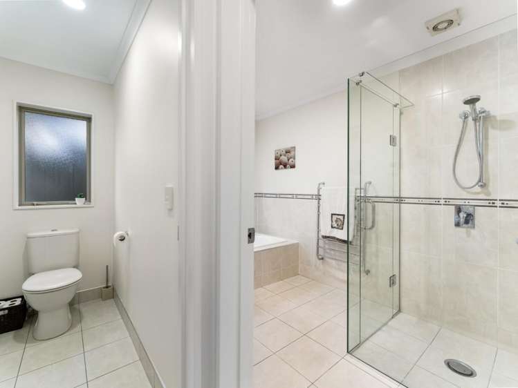 8 Tui Brae Beachlands_26