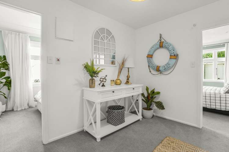 502 Marine Drive Eastbourne_27