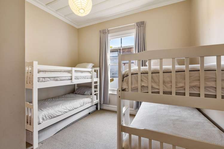 70 Gillies Crescent Waimarama_13