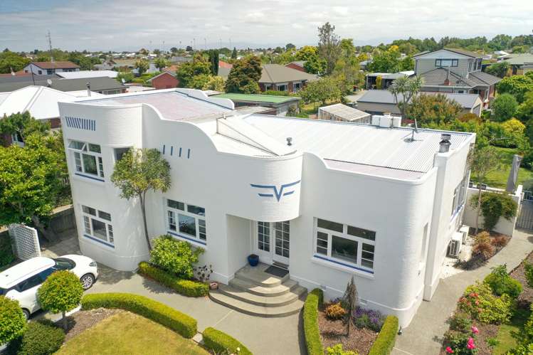 98 Avenue Road West End_29