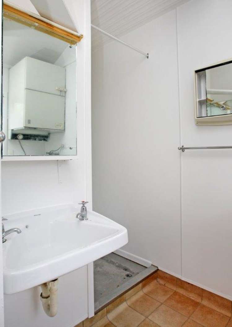 6 Trent Street Island Bay_10