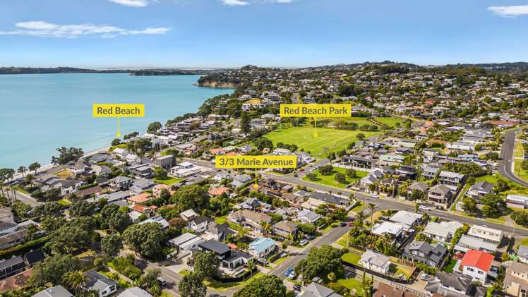 3/3 Marie Avenue Red Beach_21