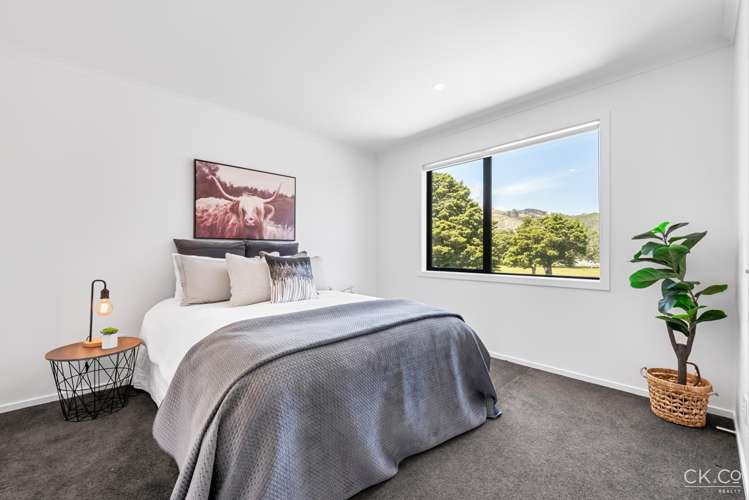 5 Green Lane Wallaceville_10