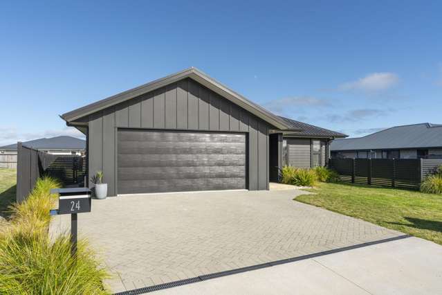 Modern Living - Motivated Owners