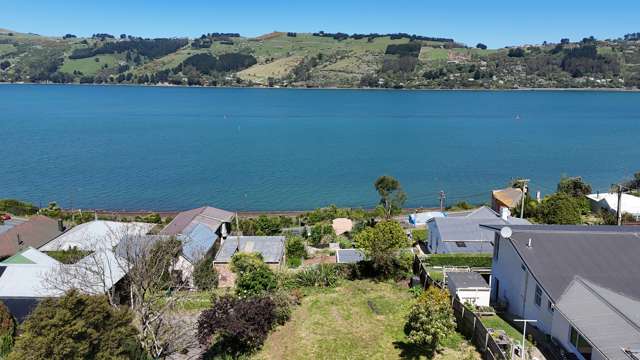 New to market - harbour views await