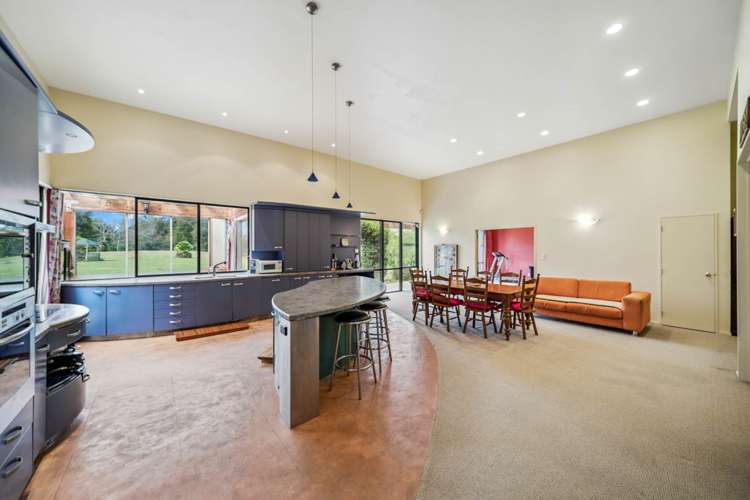 6-10 Holdens Road Henderson_11