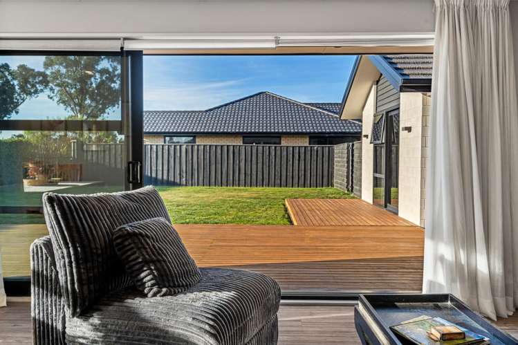 1 Hungerford Drive_1