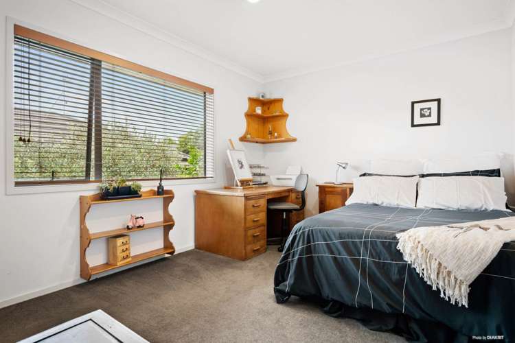 6 Lieshout Way Pukekohe_13