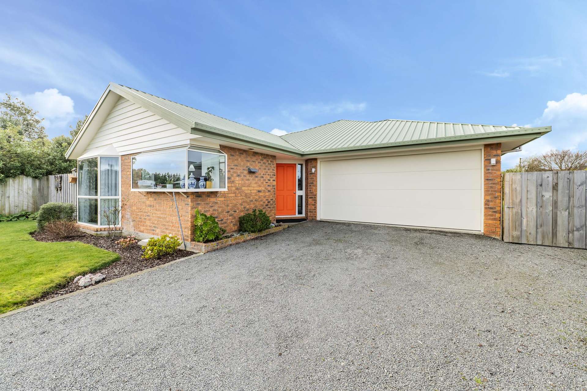 6 Oldham Place Darfield_0