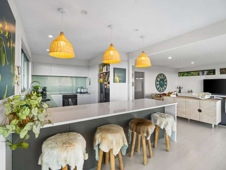 137 Soleares Avenue Mount Pleasant_6