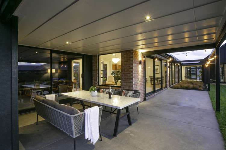 32 Alan Livingston Drive Cambridge_17