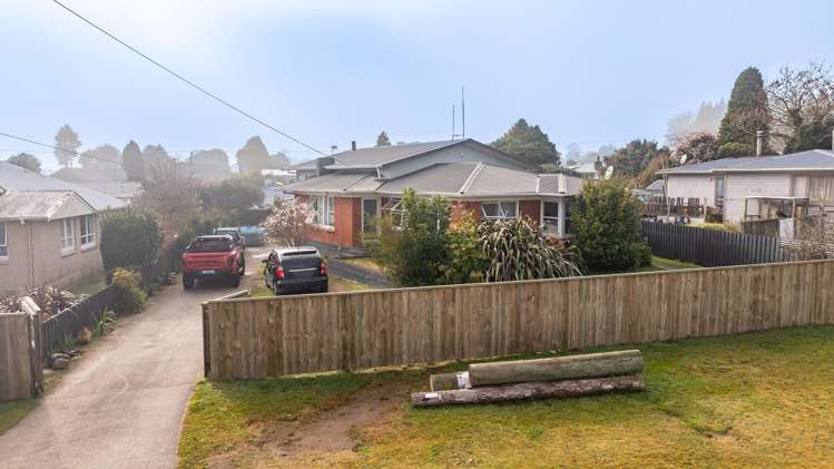 20 Elliott CRESCENT Owhata_2