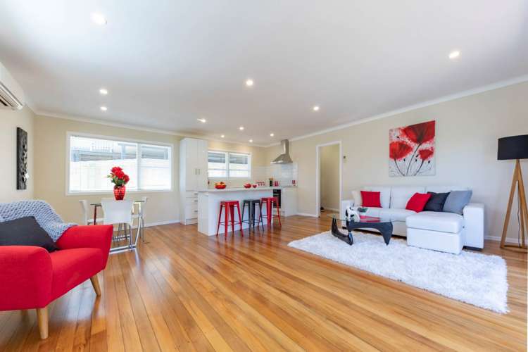 22 Awarangi Rise Oratia_4