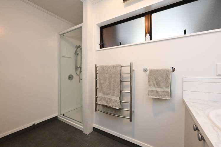 62 York Avenue Tamatea_10