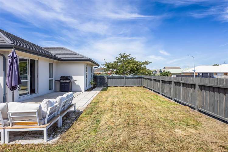 24 Farnborough Street Aranui_12