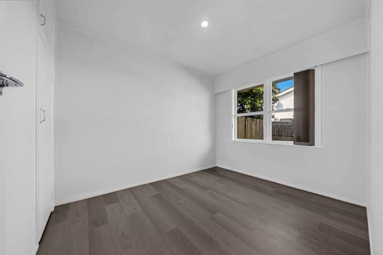 2/8 Winspear Place Papatoetoe_8