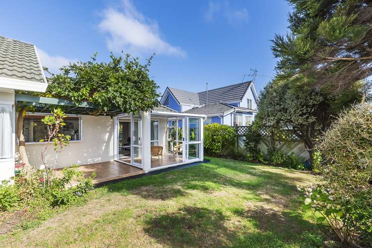 17 Samwell Drive Whitby_20