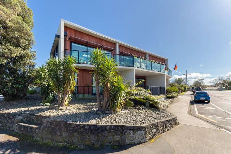 6/2 Matatua Road Raumati Beach_21