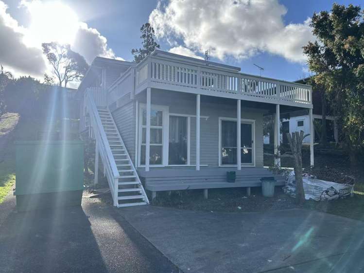 9 Dunraven Place Torbay_12